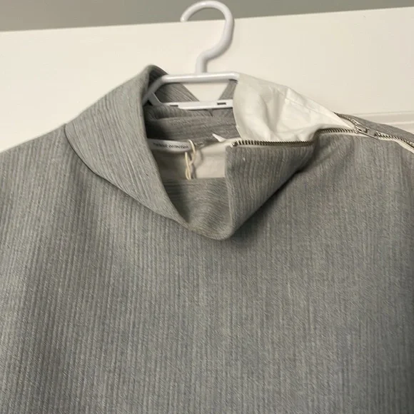 Zara really cool grey crop shirt with attached white button down. Size medium. - Picture 3 of 10